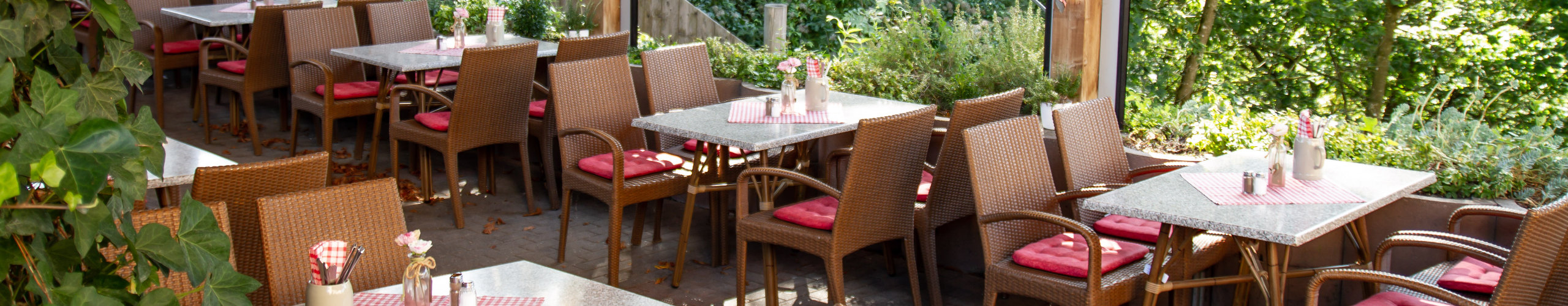 Biergarten mit sonniger Terrasse in Mühldorf am Inn